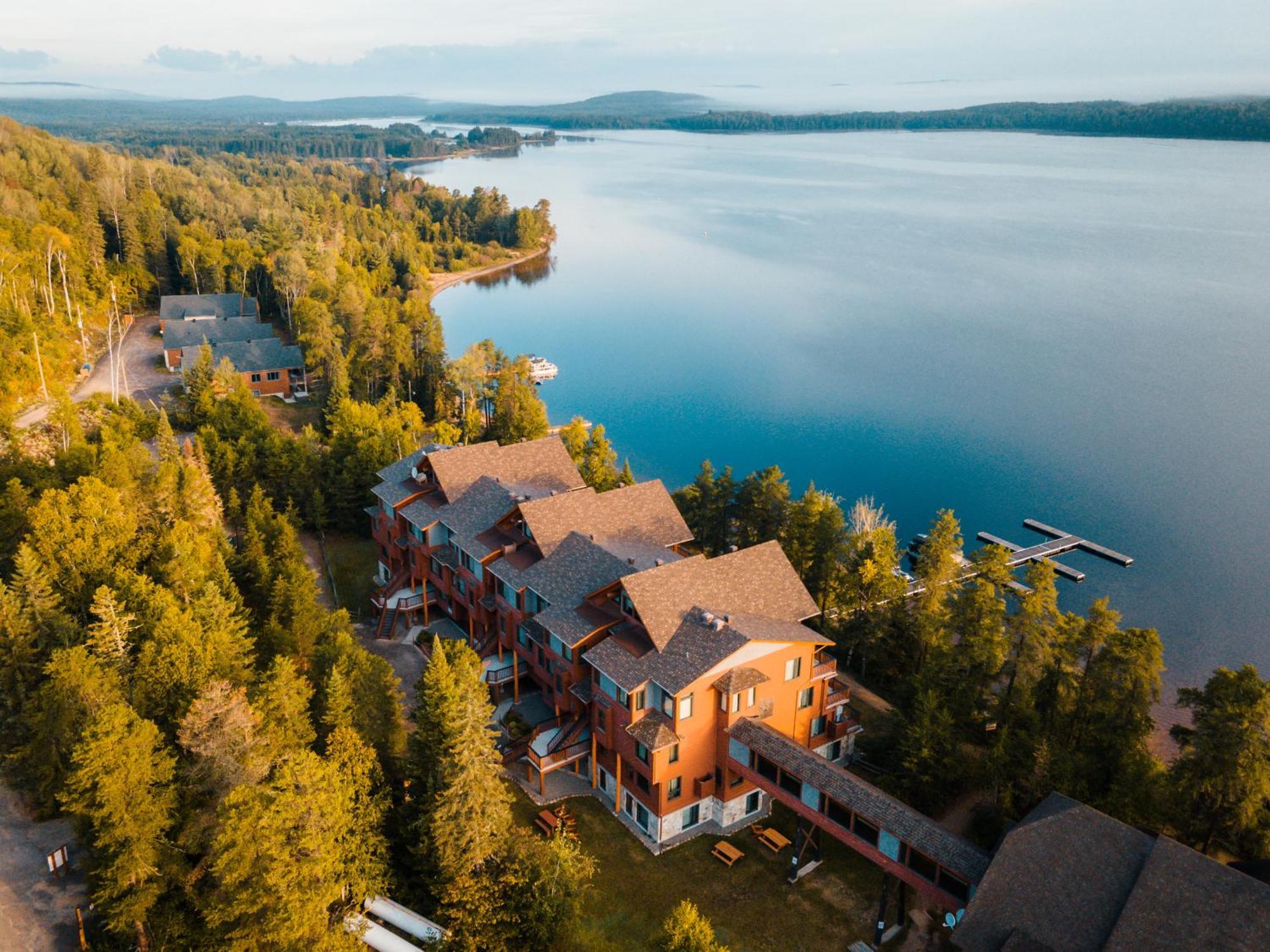 Auberge Du Lac Taureau Сен-Мишель-де-Сен Экстерьер фото